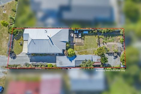 Photo of property in 25 Cross Street, Waikuku Beach, 7473