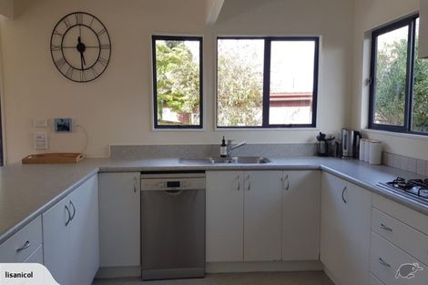 Photo of property in 2/14 Coronation Street, Belmont, Auckland, 0622