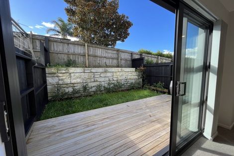 Photo of property in 52 Tukari Lane, Mangere Bridge, Auckland, 2022