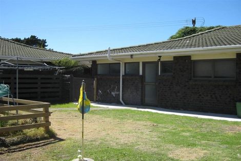 Photo of property in 8b Domain Road, Papamoa Beach, Papamoa, 3118