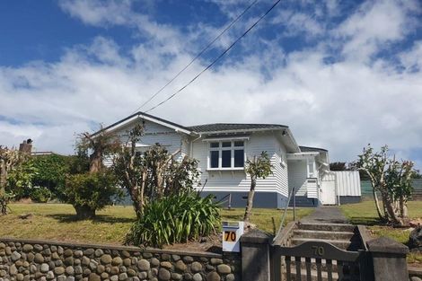 Photo of property in 70 Tukapa Street, Westown, New Plymouth, 4310