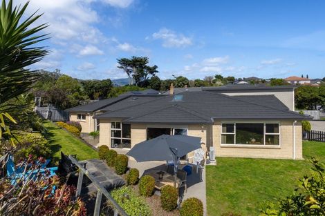 Photo of property in 15 Datum Way, Paraparaumu, 5032