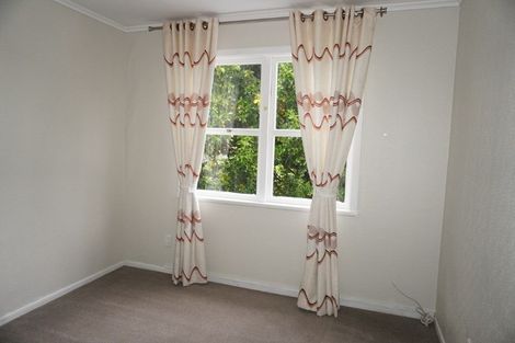 Photo of property in 4 Ondine Place, Glenfield, Auckland, 0629