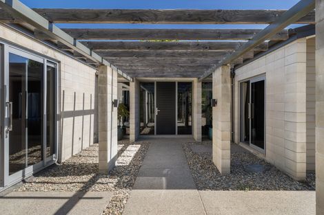 Photo of property in 293 Riverbank Road, Wanaka, 9382