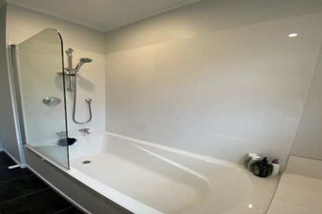 Photo of property in 99 Kenmore Street, Newlands, Wellington, 6037