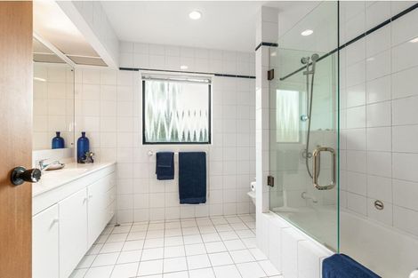 Photo of property in 30 Onetaunga Road, Chatswood, Auckland, 0626