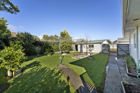 Photo of property in 15 Halswell Crescent, Westbrook, Palmerston North, 4412