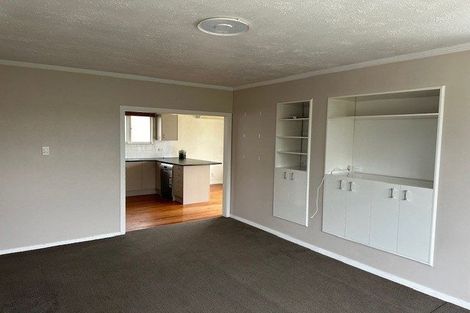 Photo of property in 90 Frensham Crescent, Woolston, Christchurch, 8062