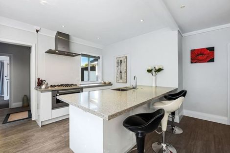 Photo of property in 19 Barton Road, Heretaunga, Upper Hutt, 5018