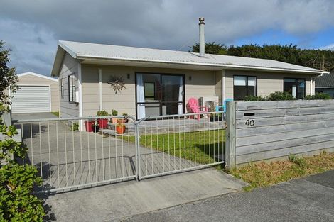 Photo of property in 40 Scott Avenue, Otaki Beach, Otaki, 5512
