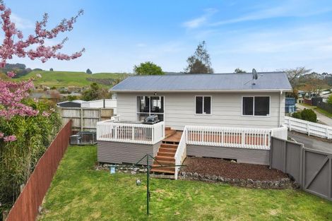Photo of property in 19a Augustus Earle Place, Pukehangi, Rotorua, 3015