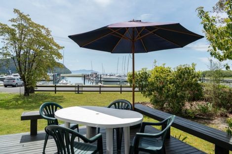 Photo of property in 34 Motuoapa Esplanade, Motuoapa, Turangi, 3382