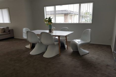 Photo of property in 9 Birchlea Rise, Goodwood Heights, Auckland, 2105