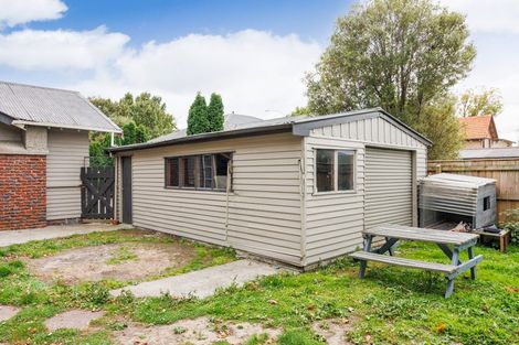 Photo of property in 374 College Street, Hokowhitu, Palmerston North, 4410