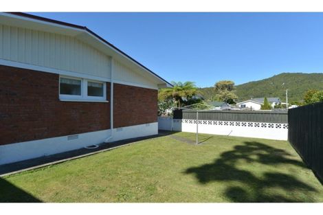 Photo of property in 12 Graham Street, One Tree Point, 0118