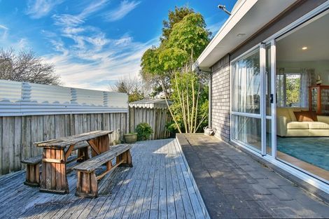Photo of property in 2/10 Kenwick Place, Burswood, Auckland, 2013