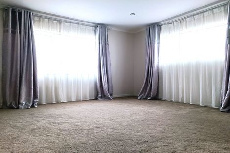 Photo of property in 73 Rosewell Crescent, Flat Bush, Auckland, 2019