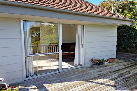 Photo of property in 2/43 Brigantine Drive, Beach Haven, Auckland, 0626