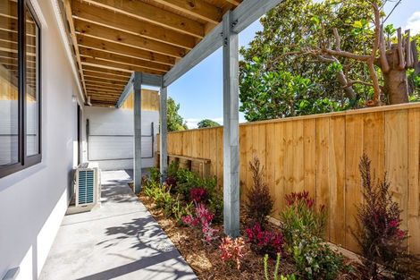 Photo of property in 115 Golf Road, Paraparaumu Beach, Paraparaumu, 5032