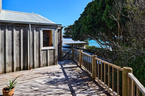 Photo of property in 13 The Parade, Paekakariki, 5034