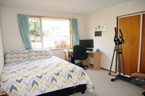 Photo of property in 2/170c Yaldhurst Road, Sockburn, Christchurch, 8042