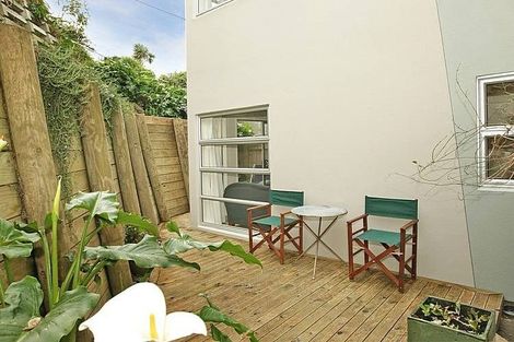 Photo of property in 12/138 Queens Drive, Lyall Bay, Wellington, 6022