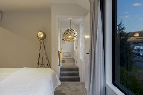 Photo of property in 8 Soudley Court, Jacks Point, Queenstown, 9371