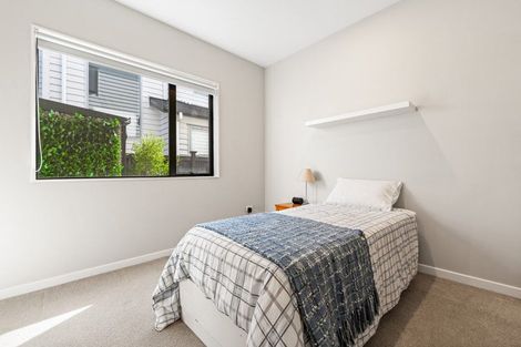 Photo of property in 38 Craigs Way, Hobsonville, Auckland, 0616