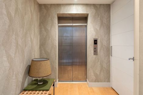 Photo of property in Clyde Quay Wharf, 3d/1 Clyde Quay Wharf, Te Aro, Wellington, 6011