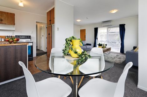 Photo of property in 1/81a Flanshaw Road, Te Atatu South, Auckland, 0610