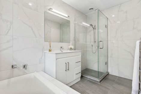 Photo of property in 18 Brittas Place, East Tamaki, Auckland, 2016