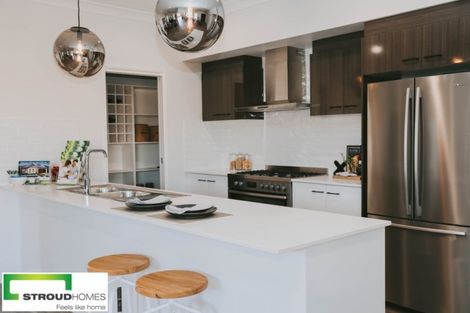 Photo of property in 24 Stratford Drive, Mount Pisa, Cromwell, 9383