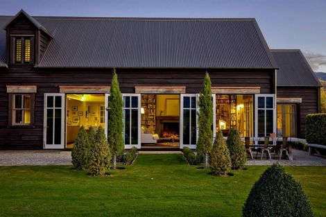 Photo of property in 10 Baird Lane, Lake Hayes, Queenstown, 9371