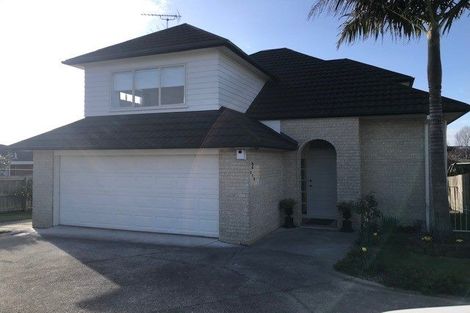 Photo of property in 2/270 Cascades Road, Botany Downs, Auckland, 2010