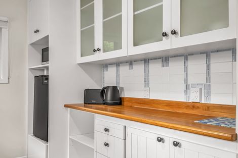 Photo of property in 9 Cooper Avenue, Holdens Bay, Rotorua, 3010