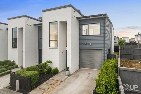 Photo of property in 6 Nohanga Lane, Hobsonville, Auckland, 0616