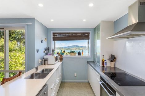 Photo of property in 13 The Track, Plimmerton, Porirua, 5026