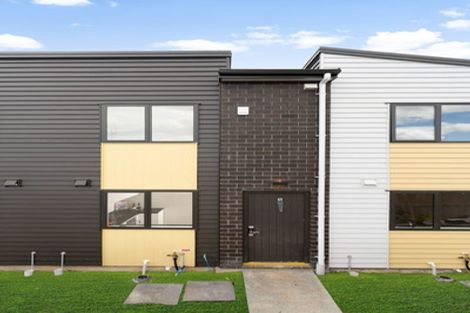 Photo of property in 11/3226 Great North Road, New Lynn, Auckland, 0600