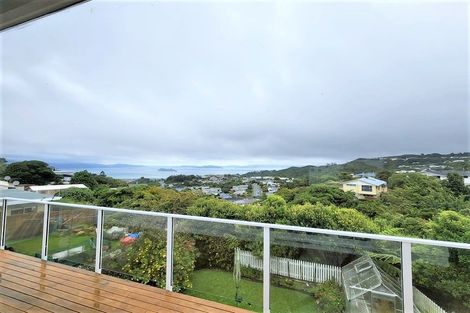 Photo of property in 24 Cypress Drive, Maungaraki, Lower Hutt, 5010