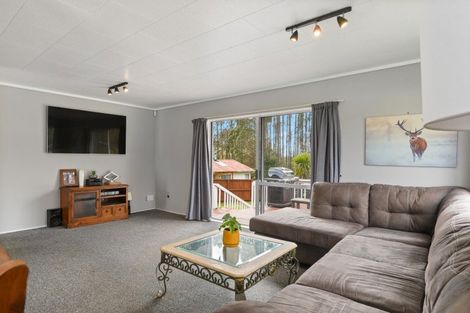 Photo of property in 19a Augustus Earle Place, Pukehangi, Rotorua, 3015