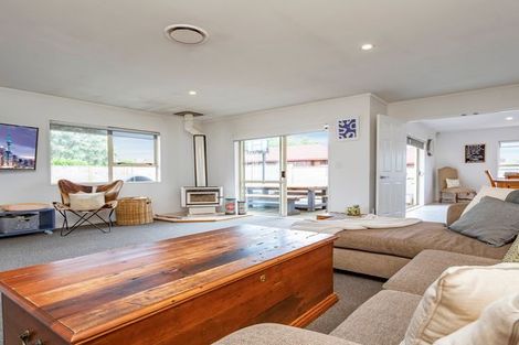 Photo of property in 19 Merlot Heights, Huapai, Kumeu, 0810