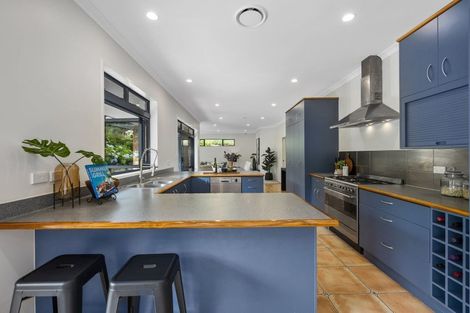 Photo of property in 55a Lonely Track Road, Fairview Heights, Auckland, 0632