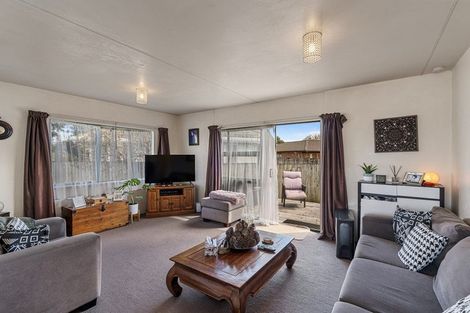 Photo of property in 10a Holman Road, Te Atatu Peninsula, Auckland, 0610