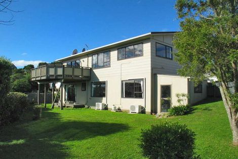 Photo of property in 32 Dominica Crescent, Grenada Village, Wellington, 6037