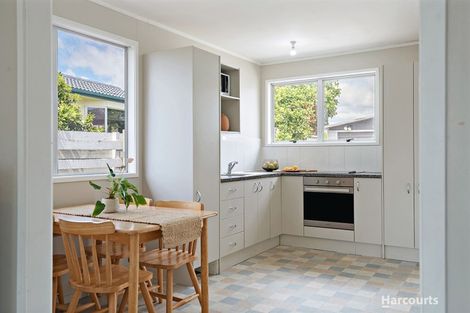 Photo of property in 13 Leatham Crescent, Opaheke, Papakura, 2113