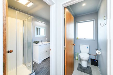 Photo of property in 10 Dewe Avenue, Feilding, 4702