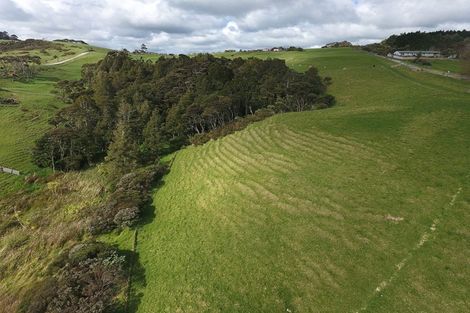 Photo of property in 56e Kaipara Coast Highway, Helensville, 0871