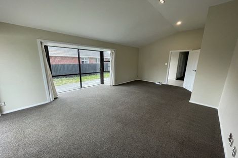 Photo of property in 7 Gladson Avenue, Sockburn, Christchurch, 8042