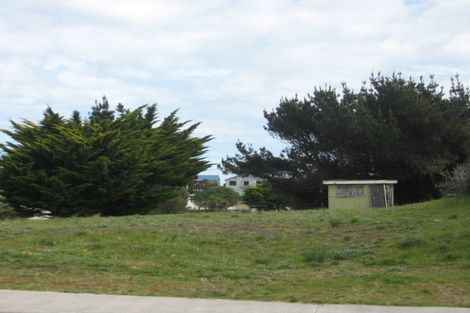 Photo of property in 77 Kahukura Avenue, Waitarere Beach, Levin, 5510