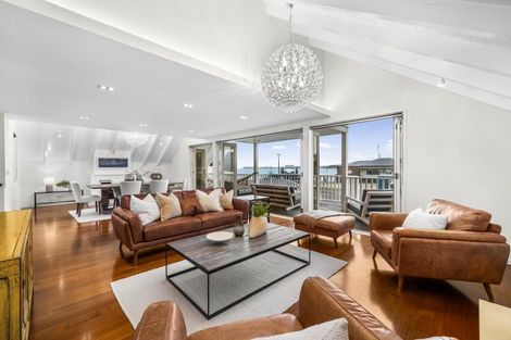 Photo of property in 20 King Edward Parade, Devonport, Auckland, 0624